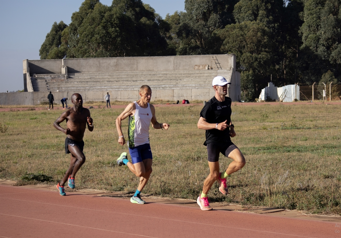 Jooksja tiim käis Keenias Eesti maratonimeeste tegemisi jäädvustamas