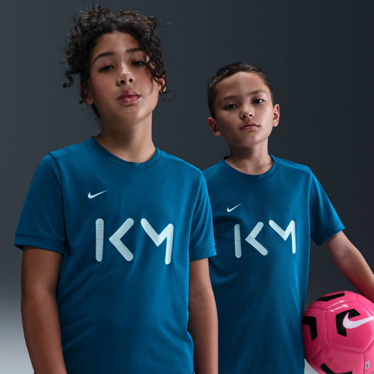 NIKE KYLIAN MBAPPÉ ACADEMY DRI-FIT FOOTBALL SHORT-SLEEVE TOP