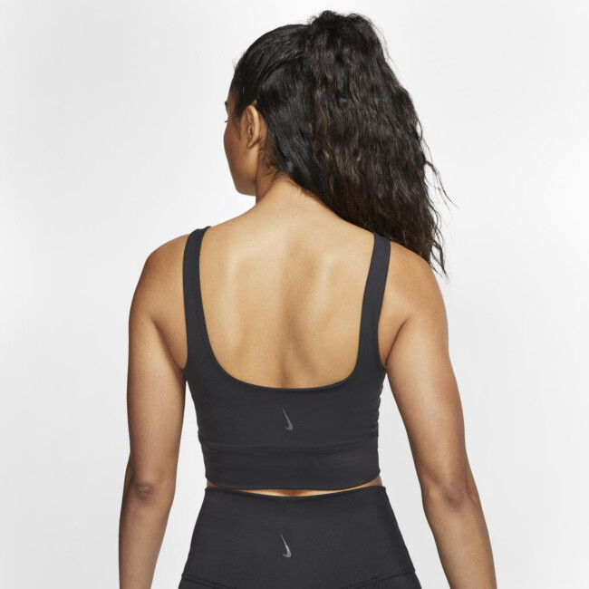 yoga luxe crop tank nike