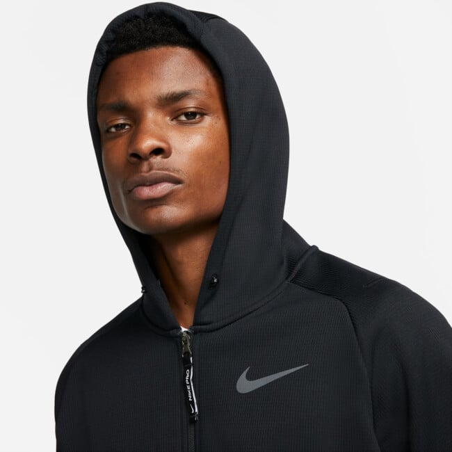 nike therma sphere hoodie