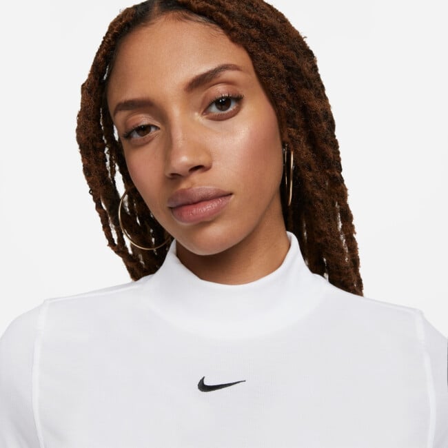 nike sportswear women's essential fleece mock top