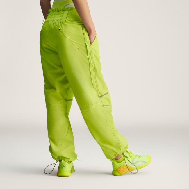 パンツ STELLA MCCARTNEY Woman Pants Green 6400853BU382 3090 ADIDAS BY STELLA MCCARTNEY WOMEN'S WOVEN TRACK PANTS