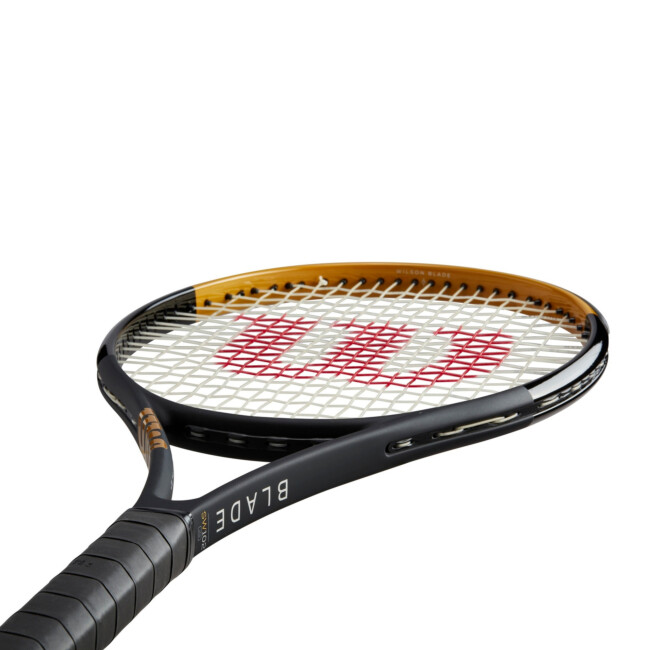WILSON BLADE SW102 AUTOGRAPH V7 TENNIS RACQUET | Reketid | Sportland