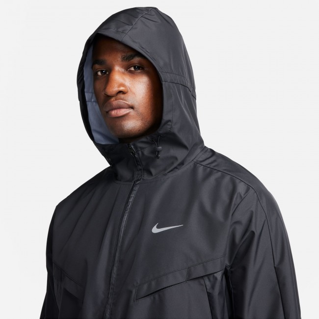 Nike windrunner men s storm fit running jacket Joped ja parkad Osta veebist Sportland